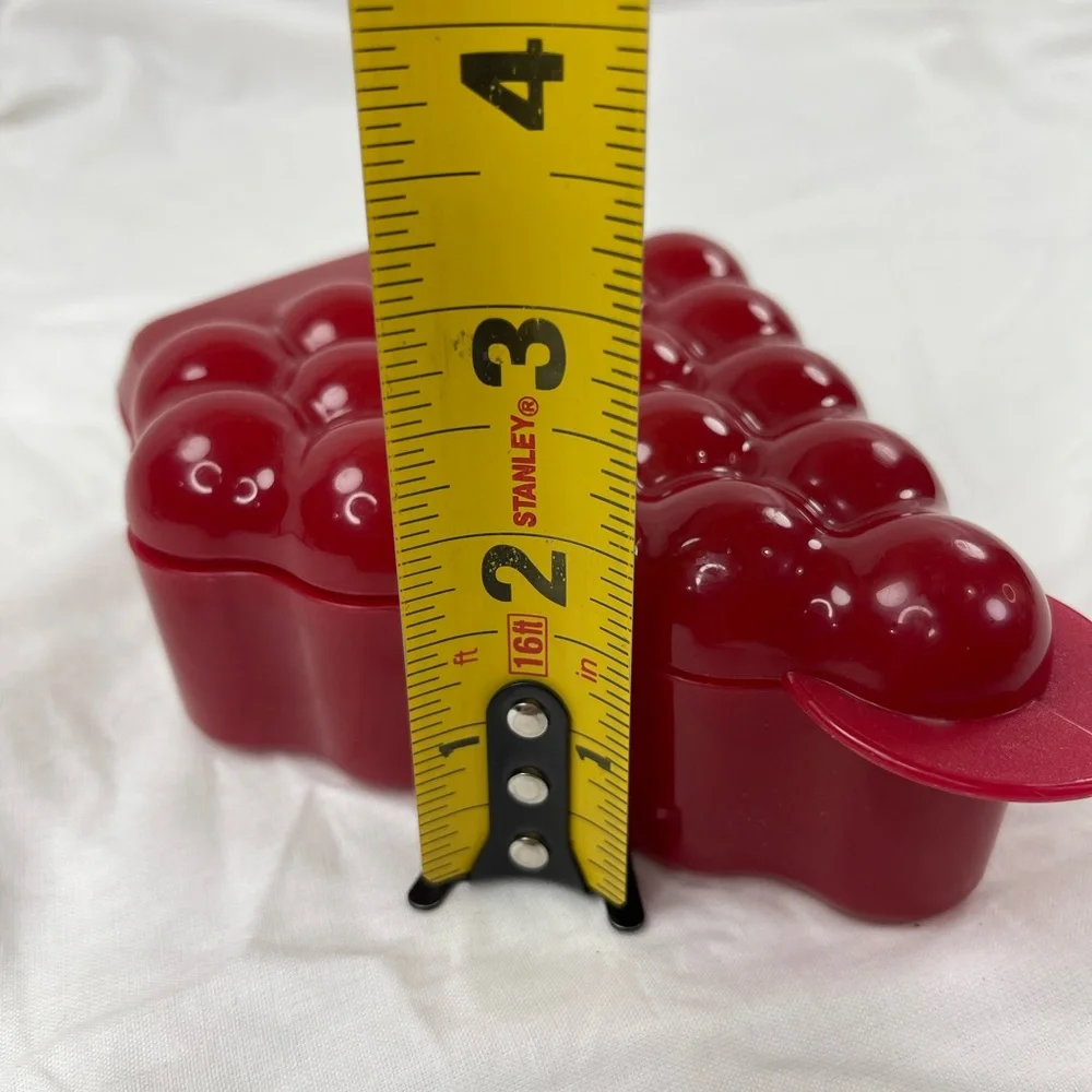 ⭐️Tupperware Red Grape Forget-me-not Container 4942A-3